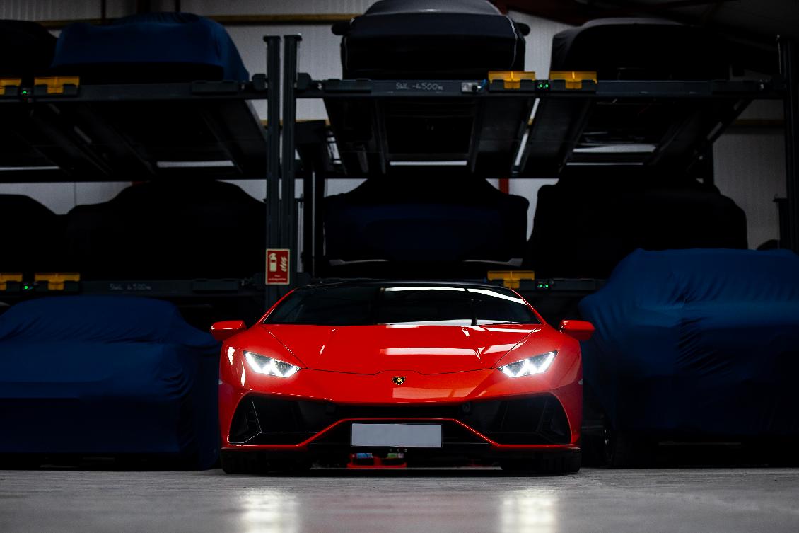 A family run car storage facility situated in Hampshire. Excellent road access A303 near Andover. Storing all types of cars. Super car, Luxury Cars, Modern Sports Cars and Classic Cars. Supercar Storage Hampshire. to